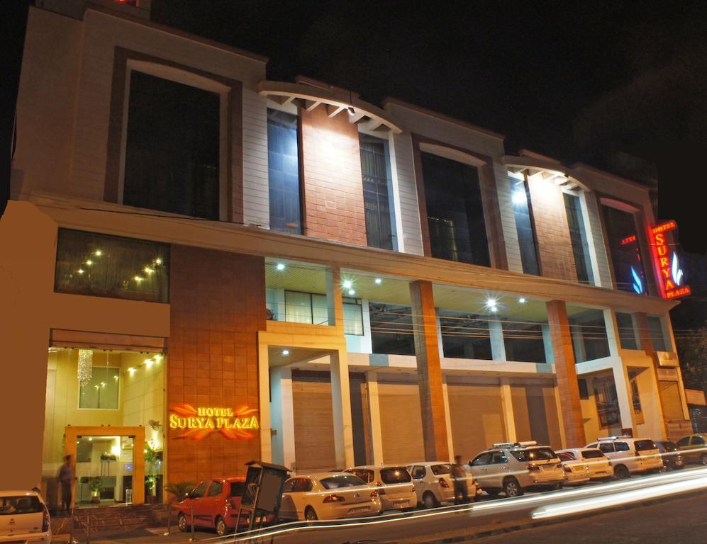 Hotel Surya Plaza Kota  Exteriör bild
